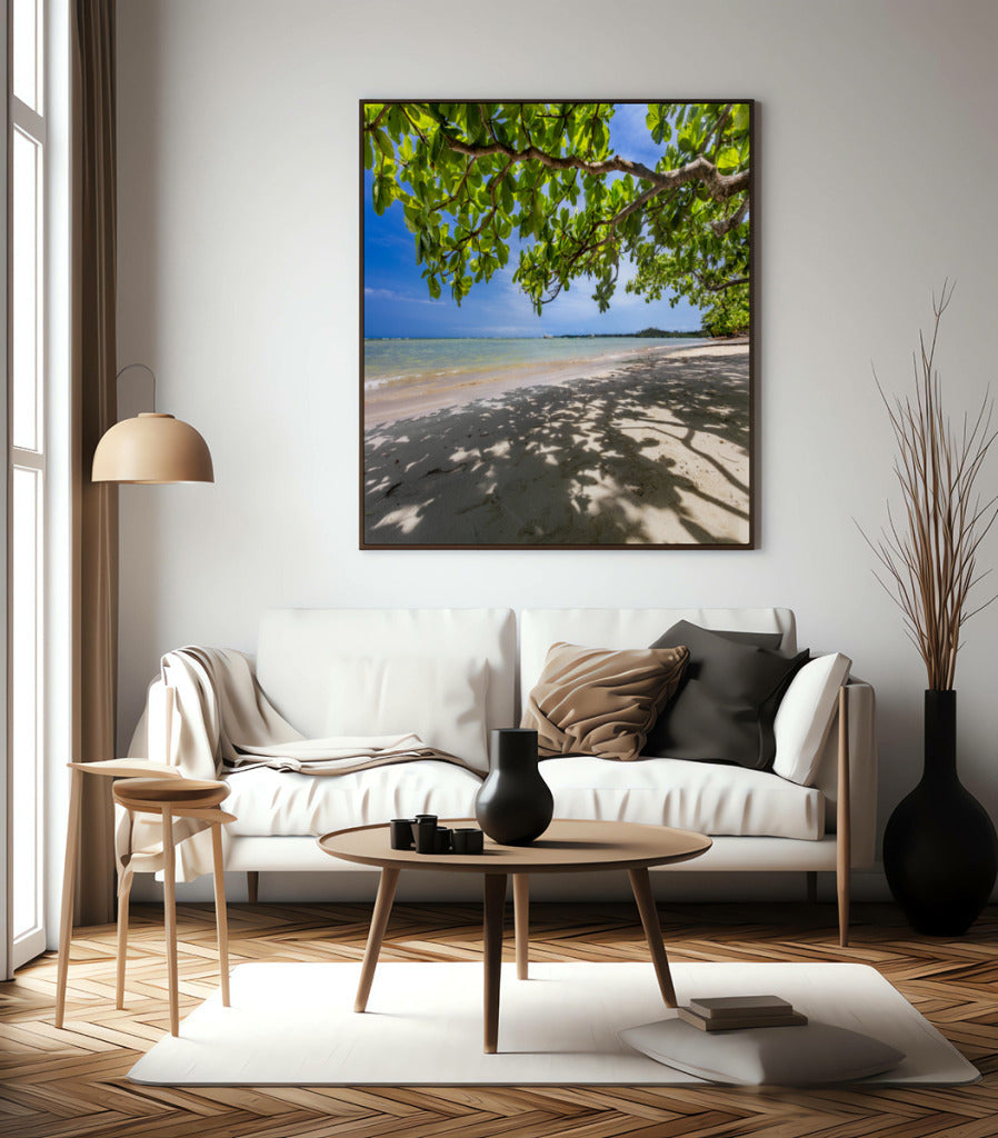 Quadro Decorativo Praia, Mar e Árvore Verde